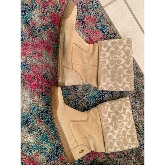 COPY - Coach Women’s Tatum Boots Tan Suede Leather Wool - Picture 3 of 13